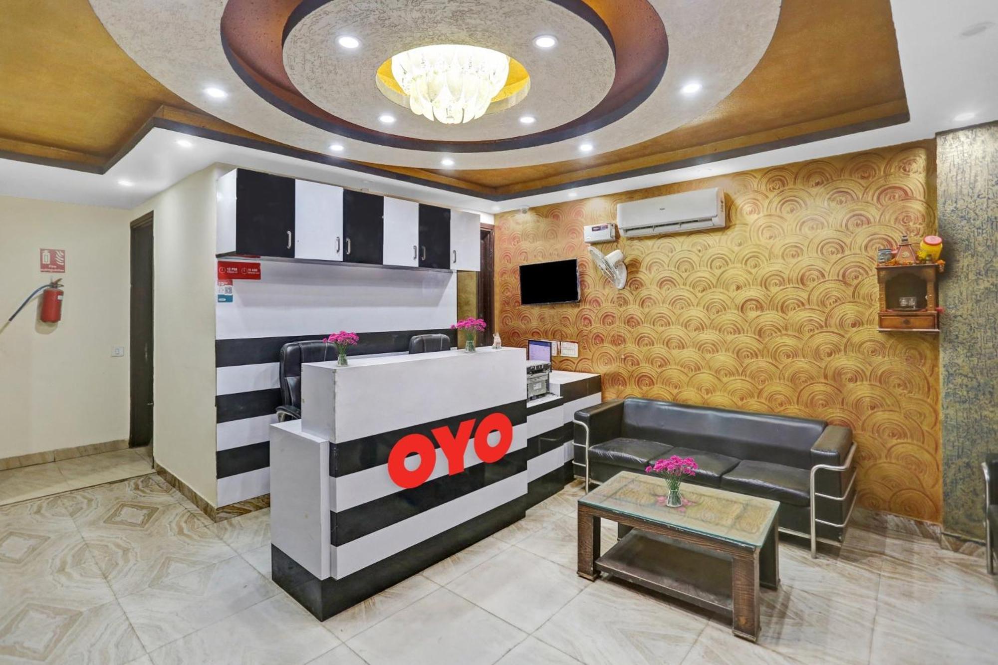 Hotel O Hotel Blue Orchid Нью-Дели Экстерьер фото